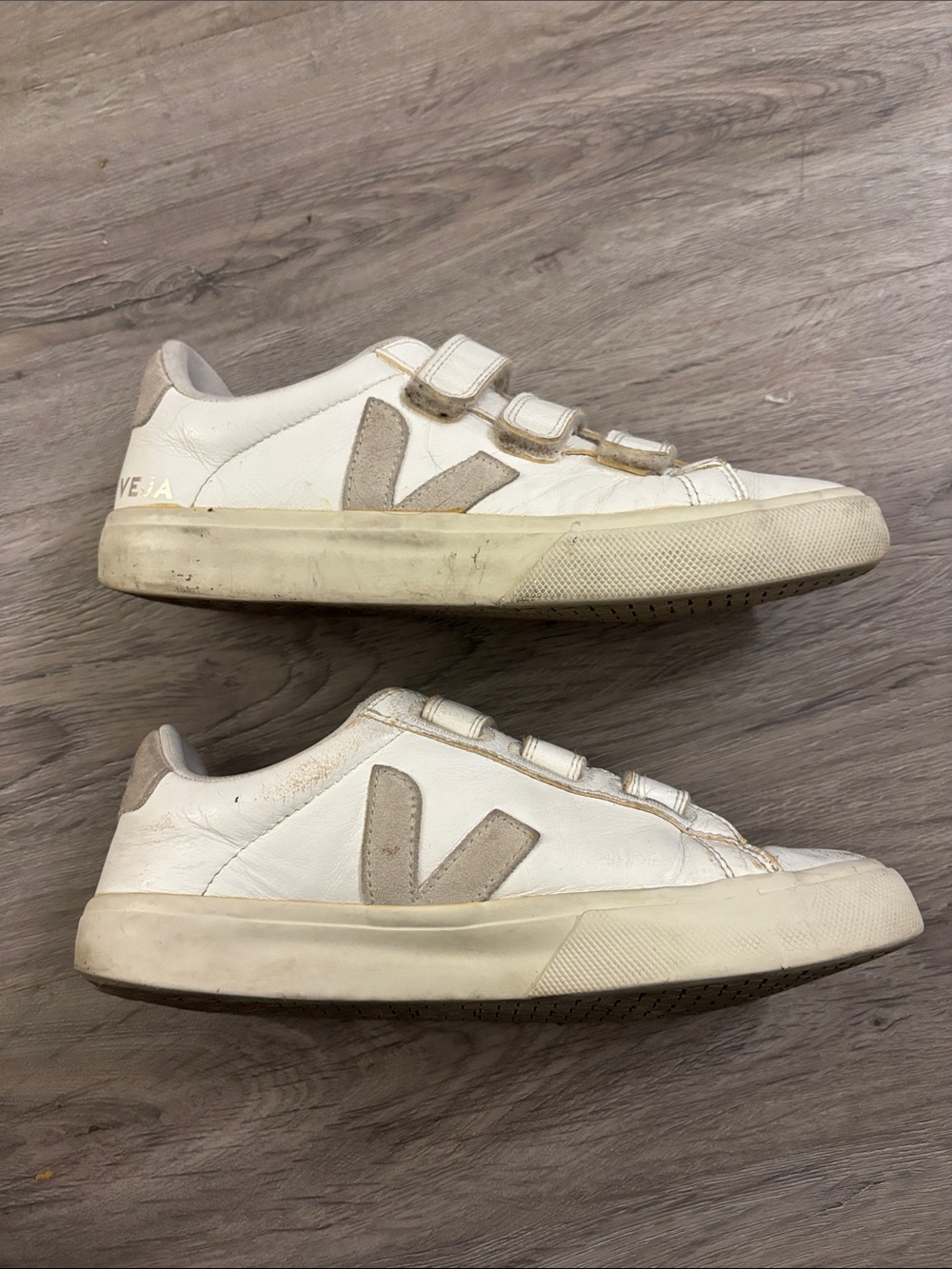 Veja Cream White Triple Velcro Leather Sneakers